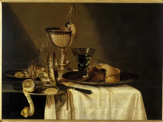 Stillleben mit Nautilus-Pokal